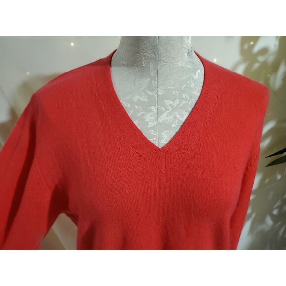 Vtg Precious Fibers Womens V-Neck Cashmere Sweater Size M Pink Relaxed Classic - Picture 5 of 9
